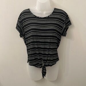 Pebble And Stone Women’s Striped Black And White Tie Front Short Sleeve Tee